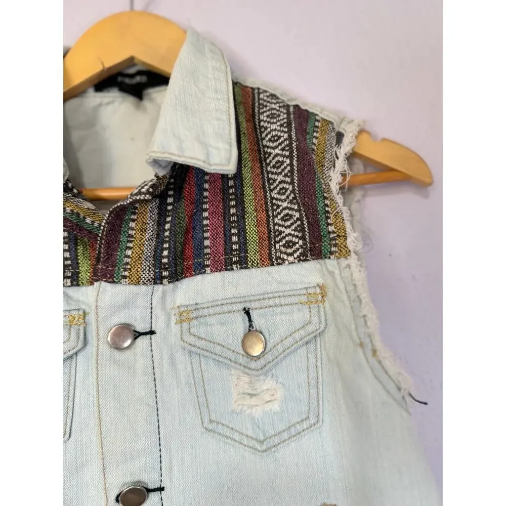 Forever 21 Denim Vest Women Aztec Size S Distressed‎ Frayed Hem Boho Festival